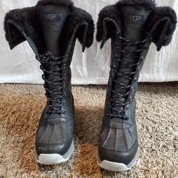 Boots - Picture 6 of 9